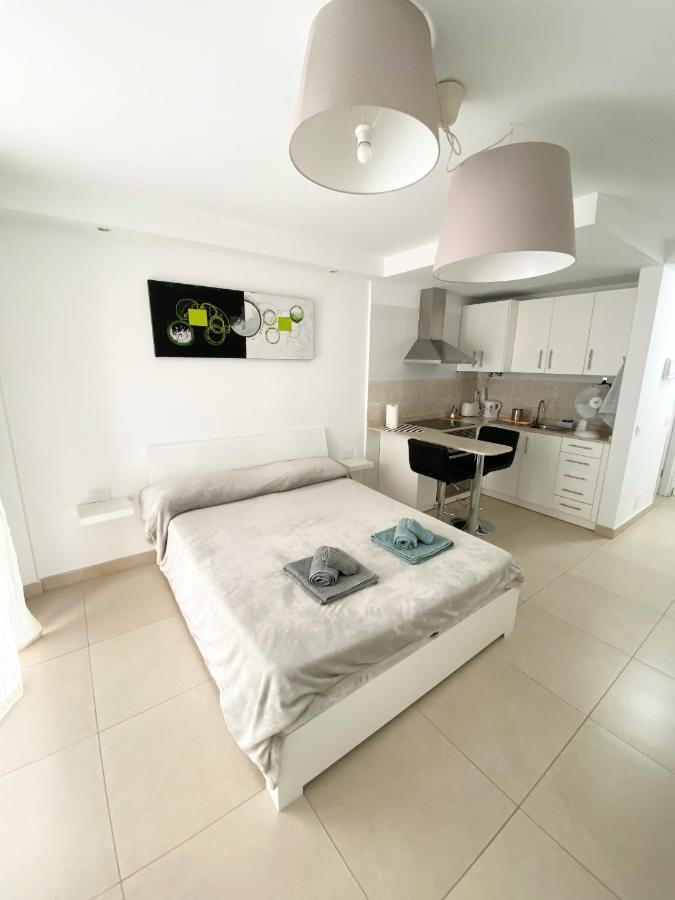 Aloha Summerland Vip Studio Sea & Pool View Los Cristianos  Exterior foto